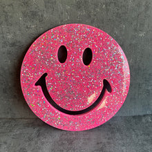 Smiley resin face in pink glitter 30cm medium