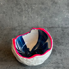 Small Hatched in white, hot pink and blue