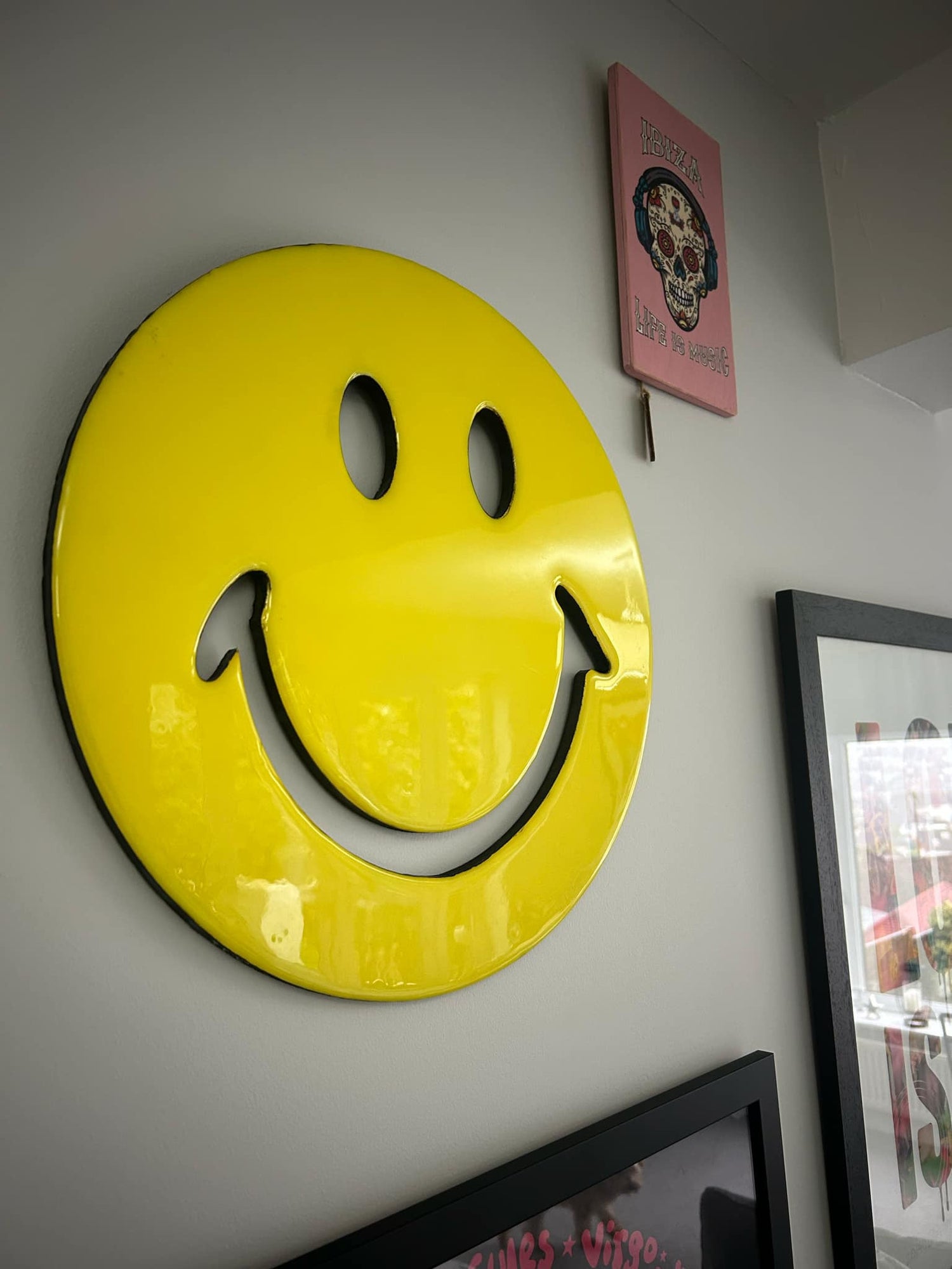 Resin smiley faces