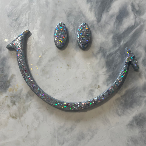 Medium silver glitter eyes and mouth
