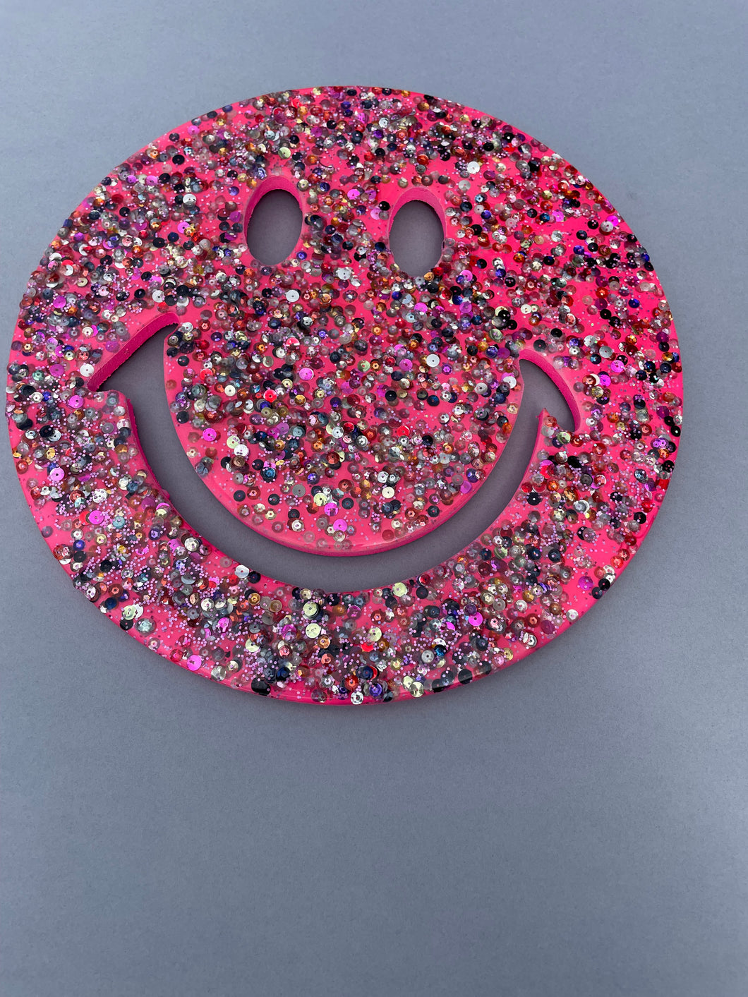 Medium Hot pink sequin smiley