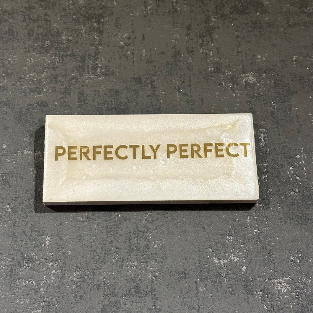 Perfectly perfect plaque in pearl and gold