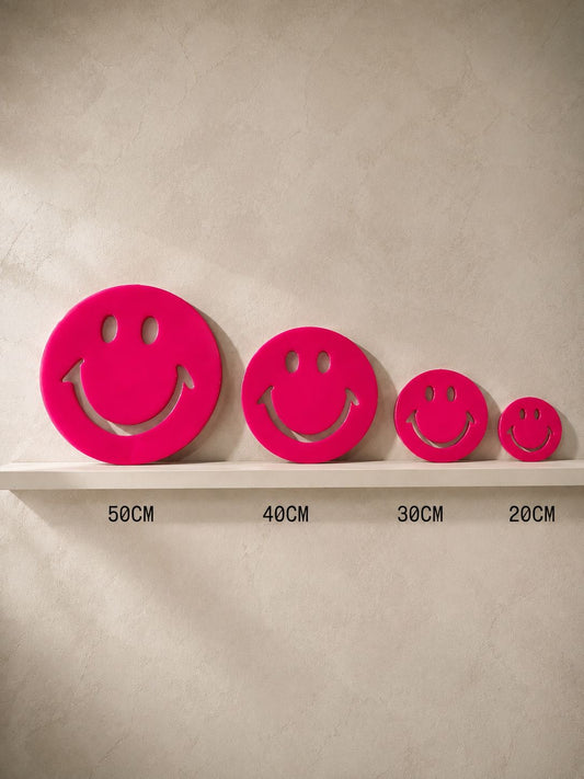 Epoxy resin smiley in hot pink